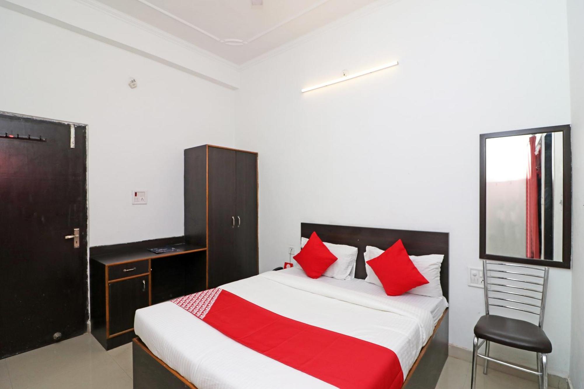 Hotel O Mid Town Ojus Tower Rudrapur Eksteriør bilde